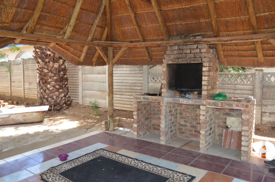 4 Bedroom Property for Sale in Collerville North West